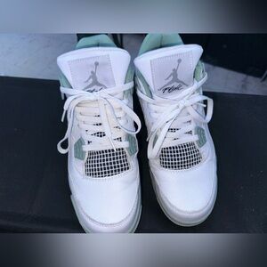 Men’s Jordan 4s retro seafoam